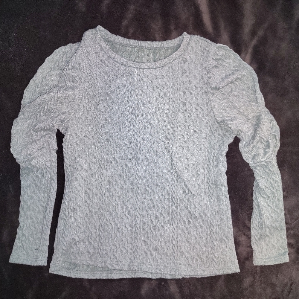 Women's Gray Cable Knit Top